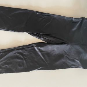 Koral lustrous black leggings, medium